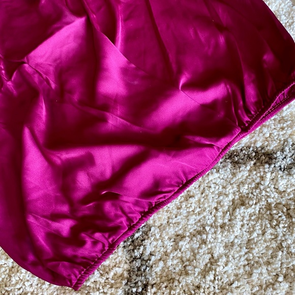 Express Fuchsia Satin Blouse, Size M - Picture 5 of 8